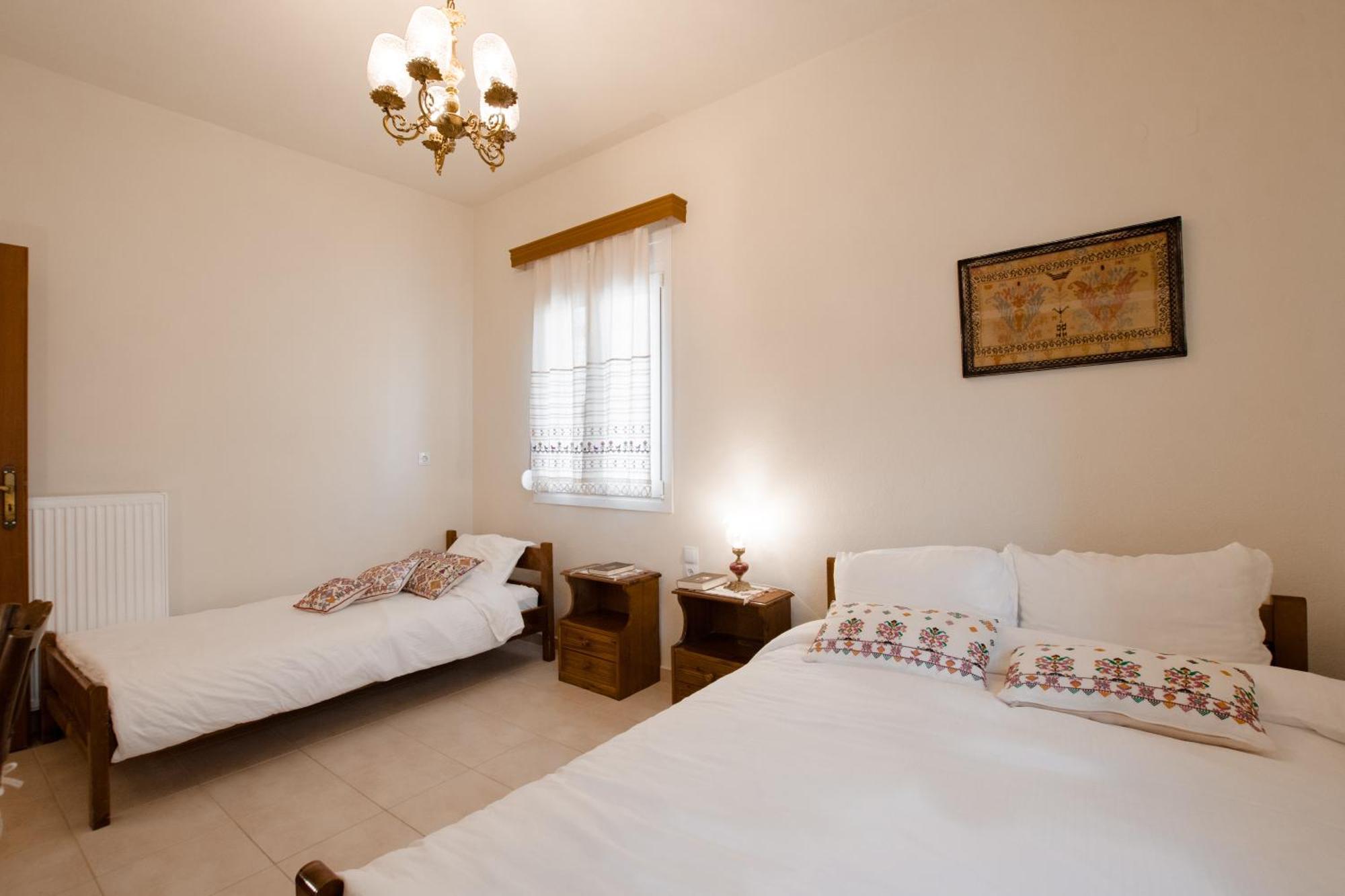 Prasini Folia - Apartment Ida Анойя Екстер'єр фото