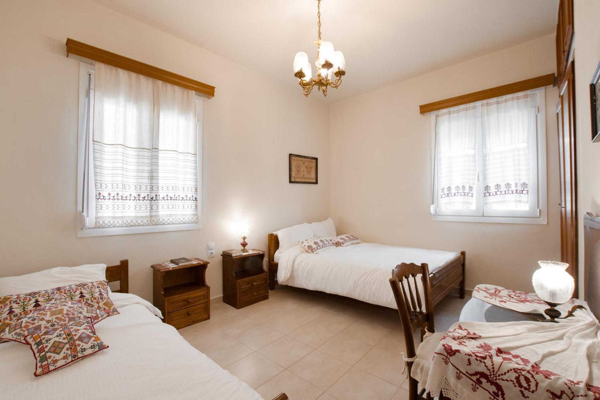 Prasini Folia - Apartment Ida Анойя Екстер'єр фото